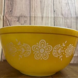 Pyrex Golden Butterfly Mixing Bowl 2.5qt #403
